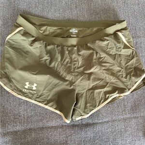 Women’s Under Armour Freedom Play Up Shorts XXL
